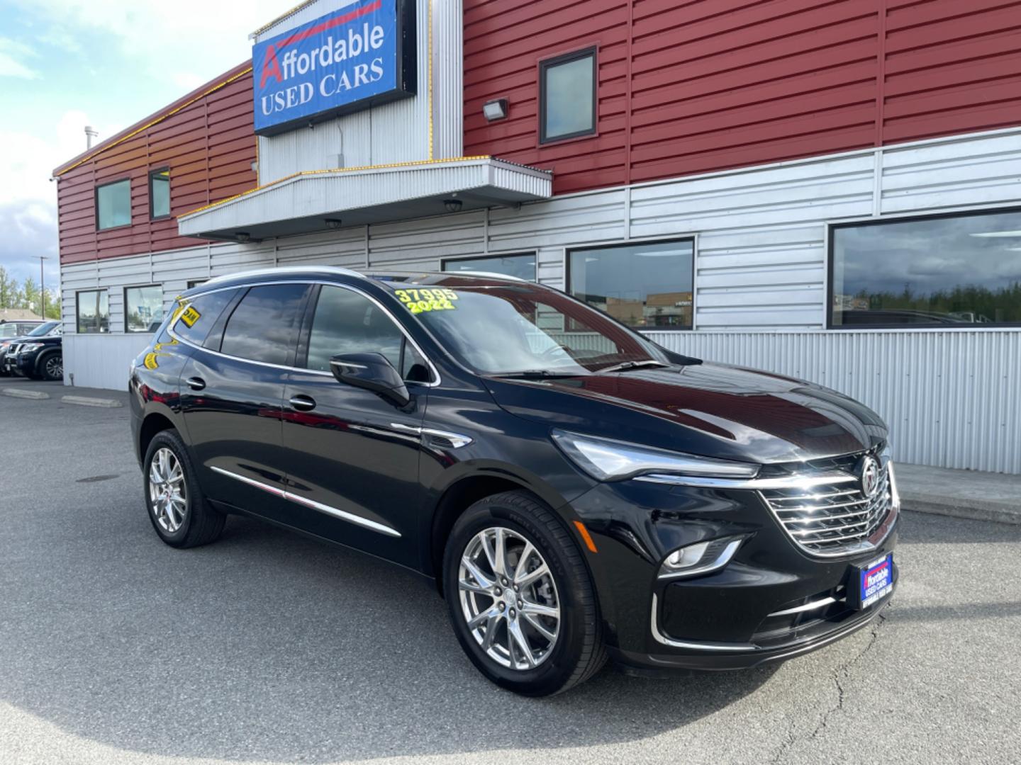 2022 BLACK /Gray Leather BUICK ENCLAVE PREMIUM (5GAEVBKW8NJ) with an 3.6L engine, Automatic transmission, located at 1960 Industrial Drive, Wasilla, 99654, (907) 274-2277, 61.573475, -149.400146 - Photo#4